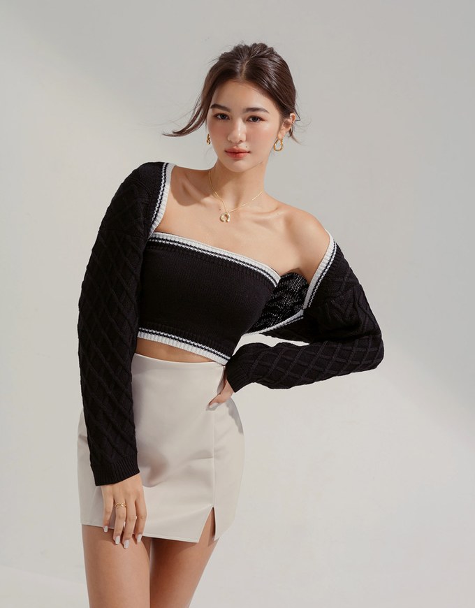 [I'M Meme] Contrast Color Two-Piece Knit Top