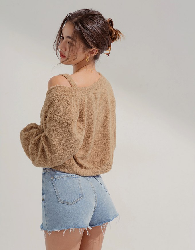 [I'M Meme] V-Neck Cropped Top (With Padding)
