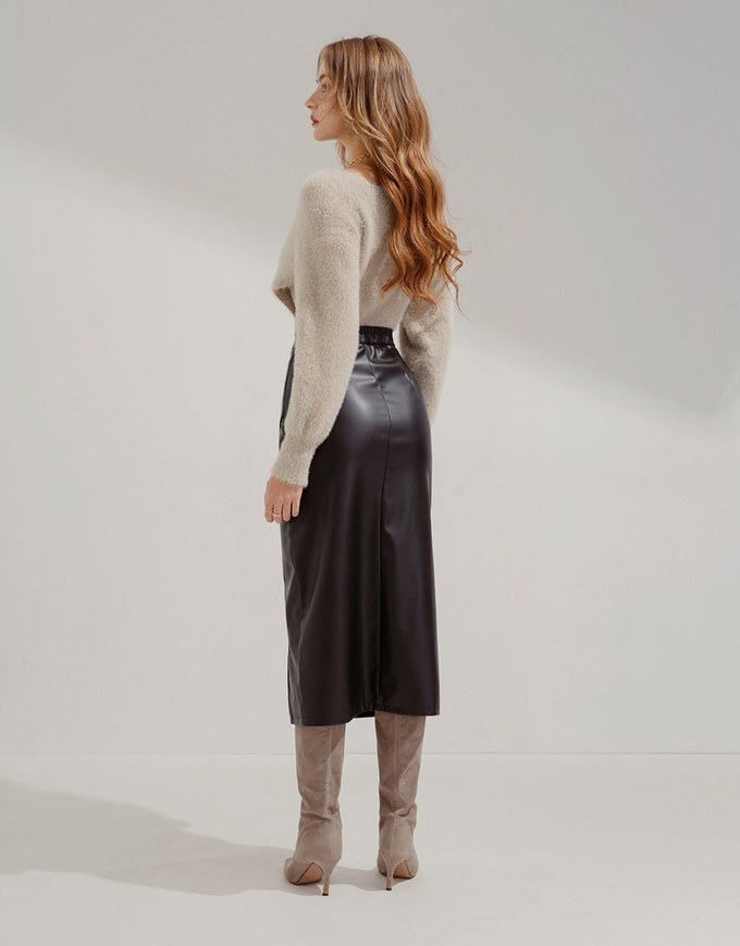 Fashionable Interlocking Slit Faux Leather Skirt