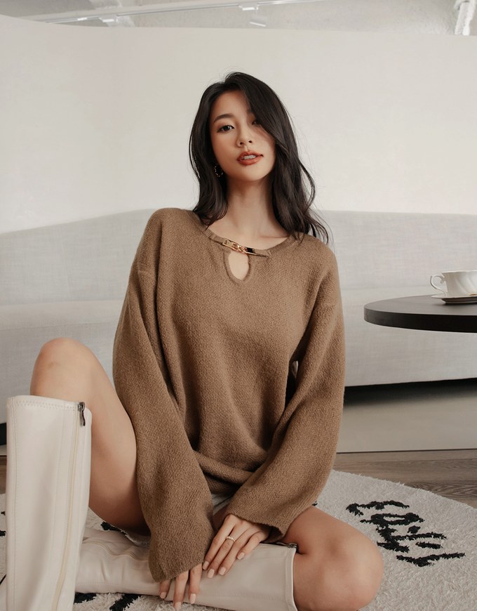 Gold Chased Cashmere Knit Loose Top