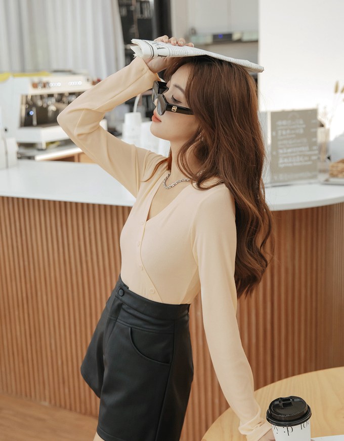 V Neck Diagonal Button Knit Top