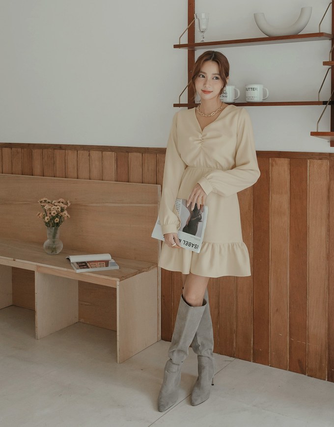 V Neck Scrunch Splice Ruffled Mini Dress