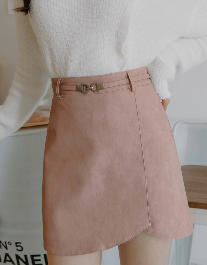 Single Strap Buttoned Knit Crop Top