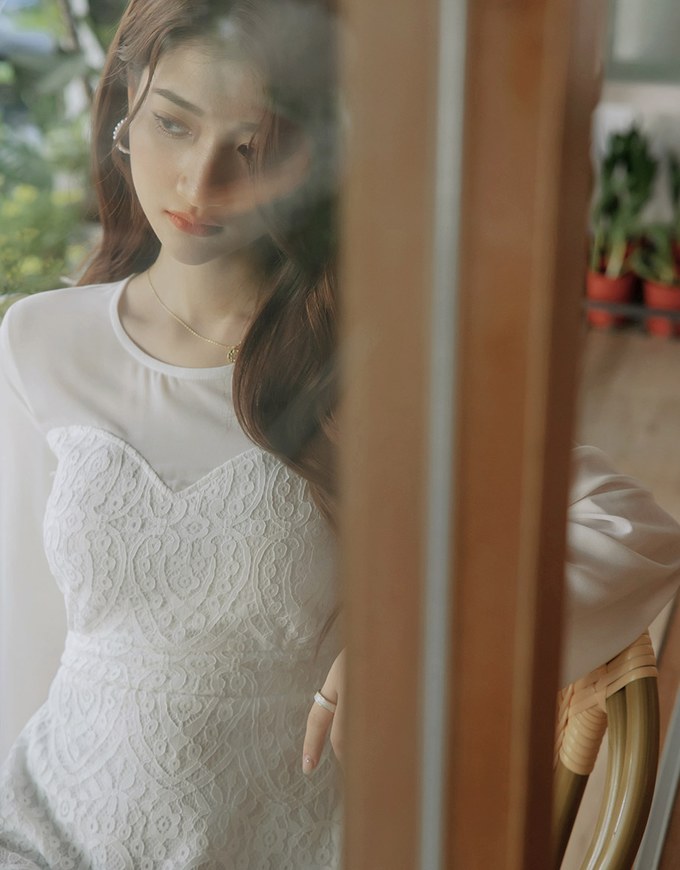 Sweetheart Translucent Sleeve Lace Mini Dress