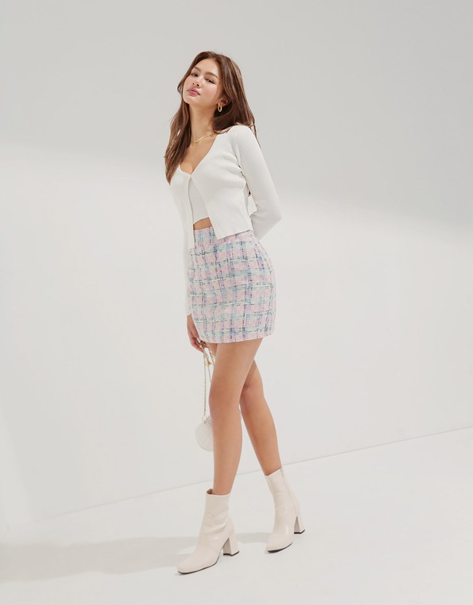 Fake Two-Piece Single-Button Knit Top