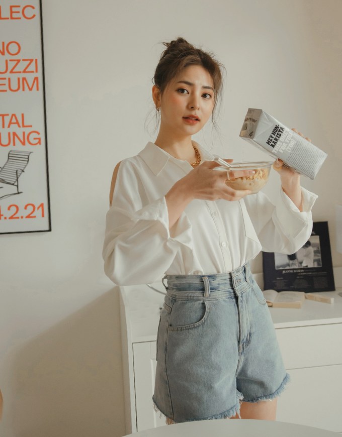 Plain Cutout Button-down Loose Long-sleeved Shirt