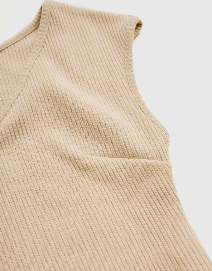 V Neck Fitted Knit Crop Top