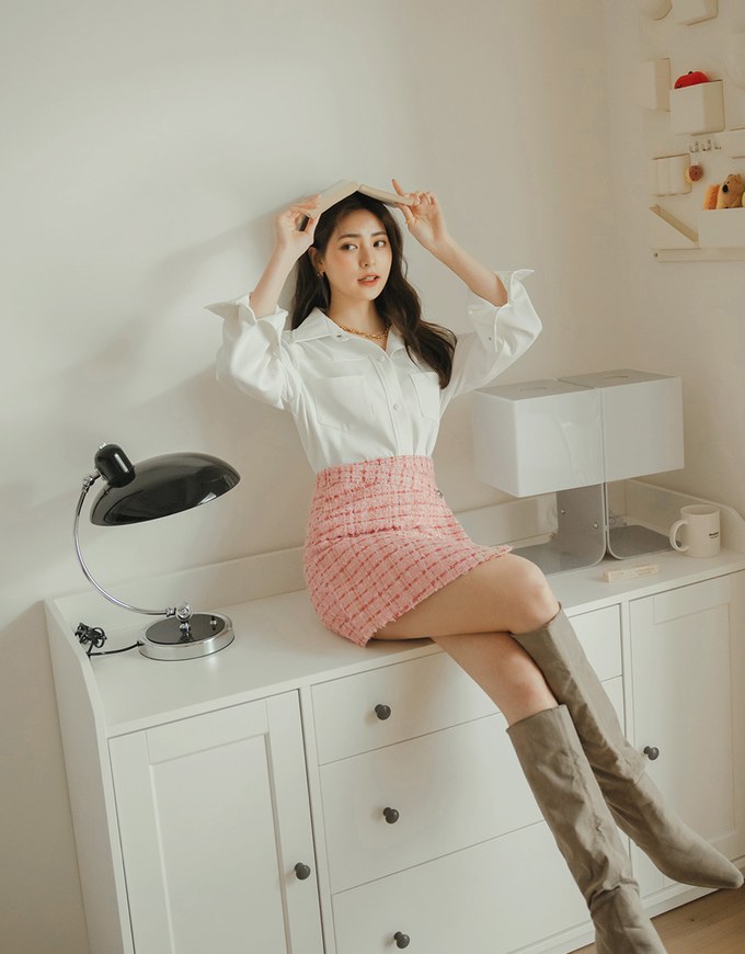 Chic Textured Side Button Elastic Skirt