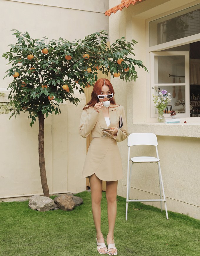 Irregular Slit Suit Skirt