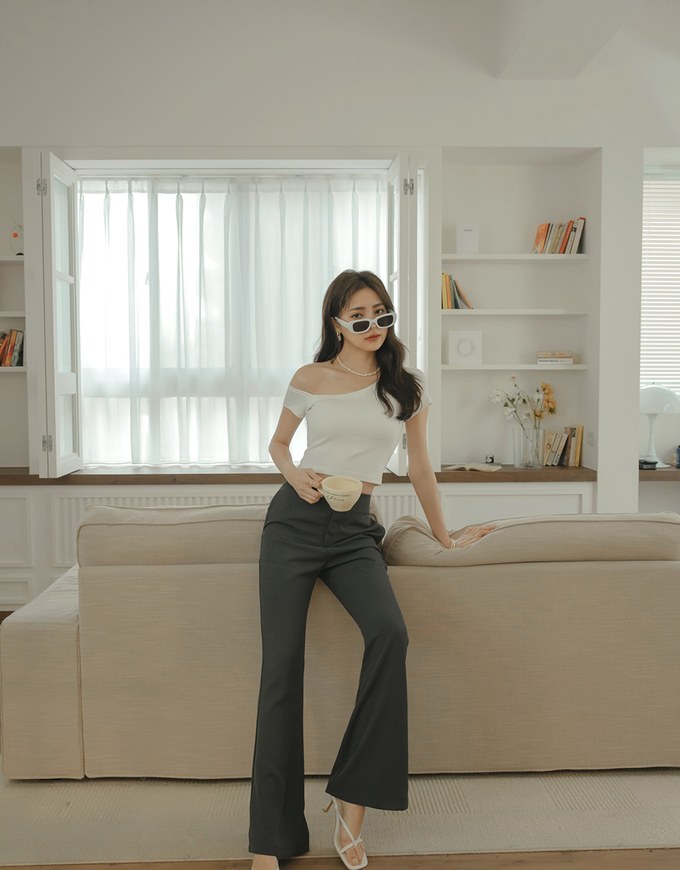 Plain High Waisted Slim Flare Pants