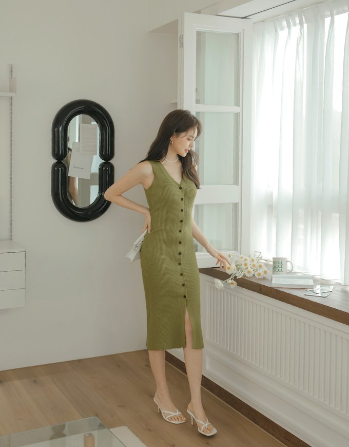 Button Knit Vest Maxi Dress