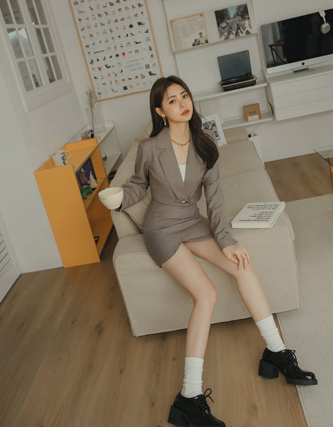 Lapel Silver Accessories Blazer With Shoulder Pads