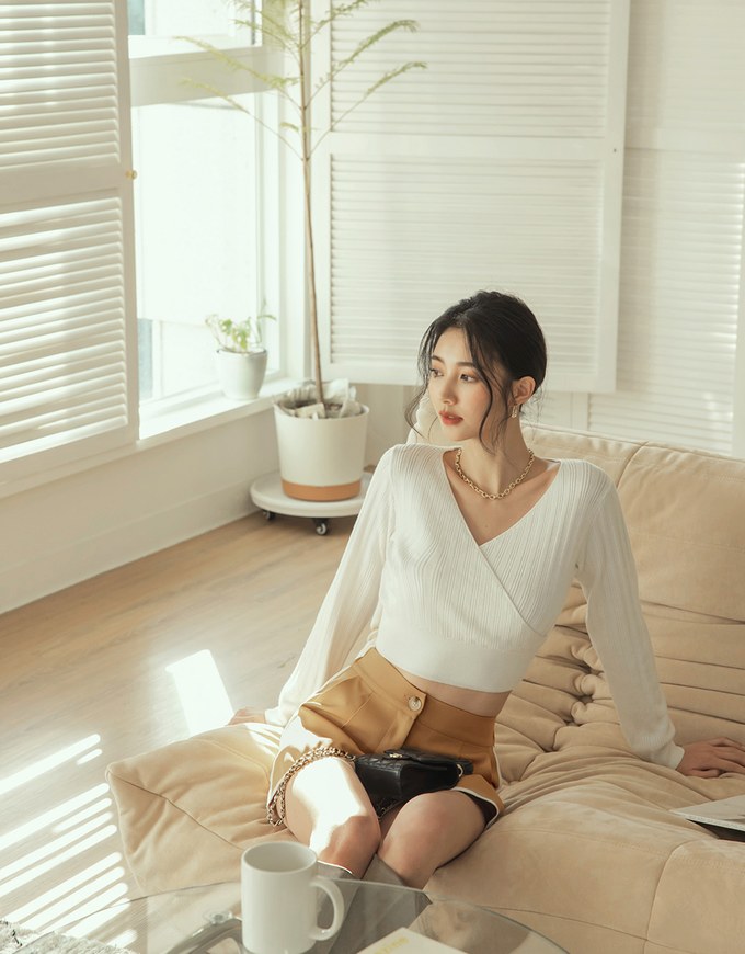 Crossover V Neck Crop Knit Top