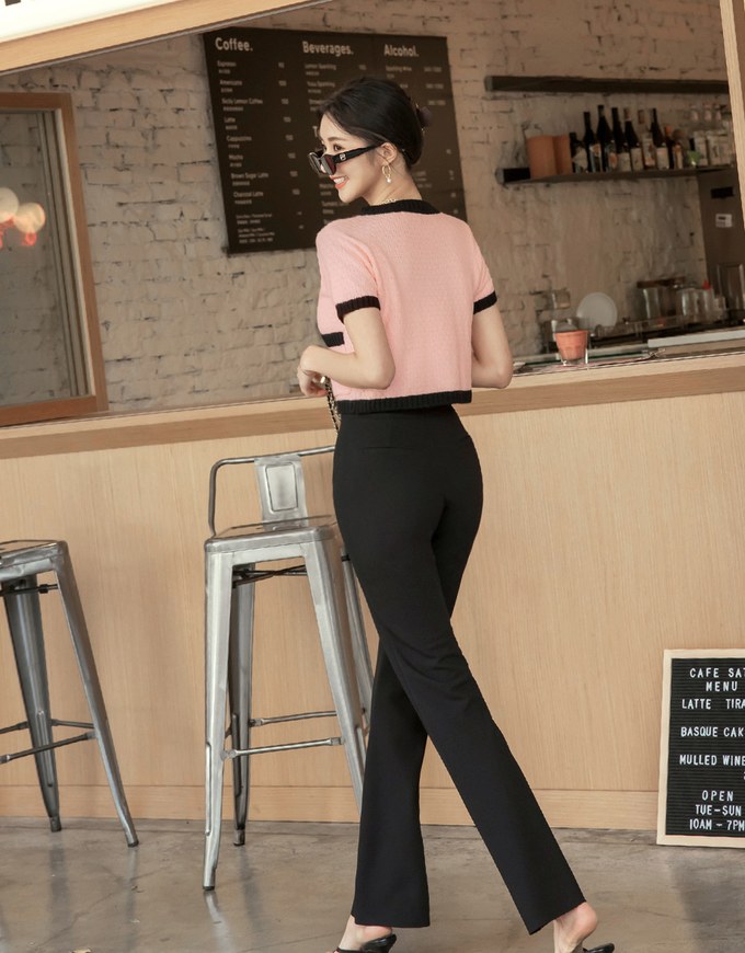 Contrast Color Button Pocket Knit Top