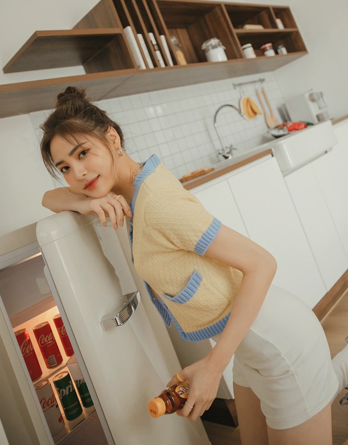 Contrast Color Button Pocket Knit Top