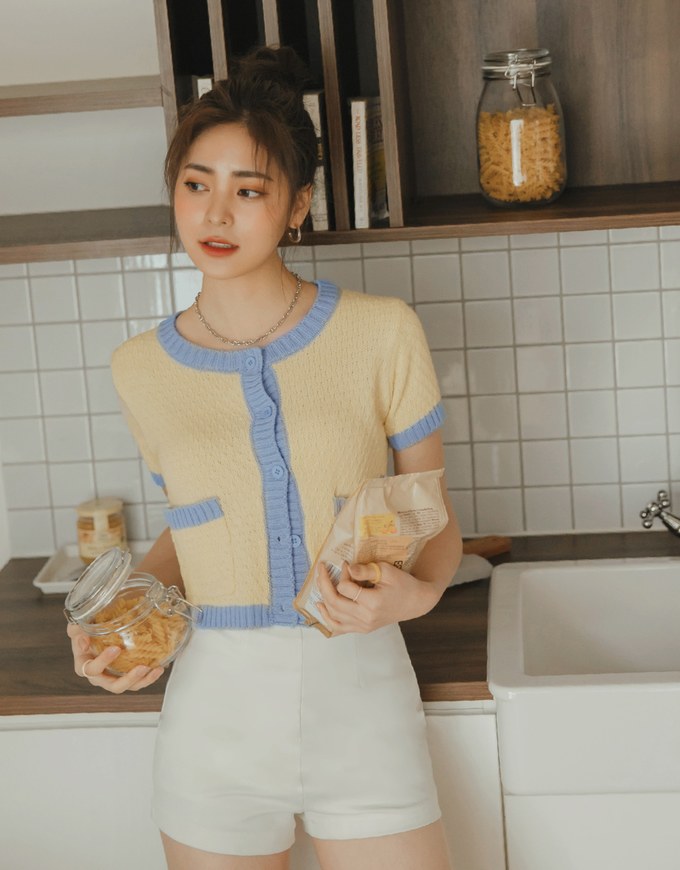 Contrast Color Button Pocket Knit Top