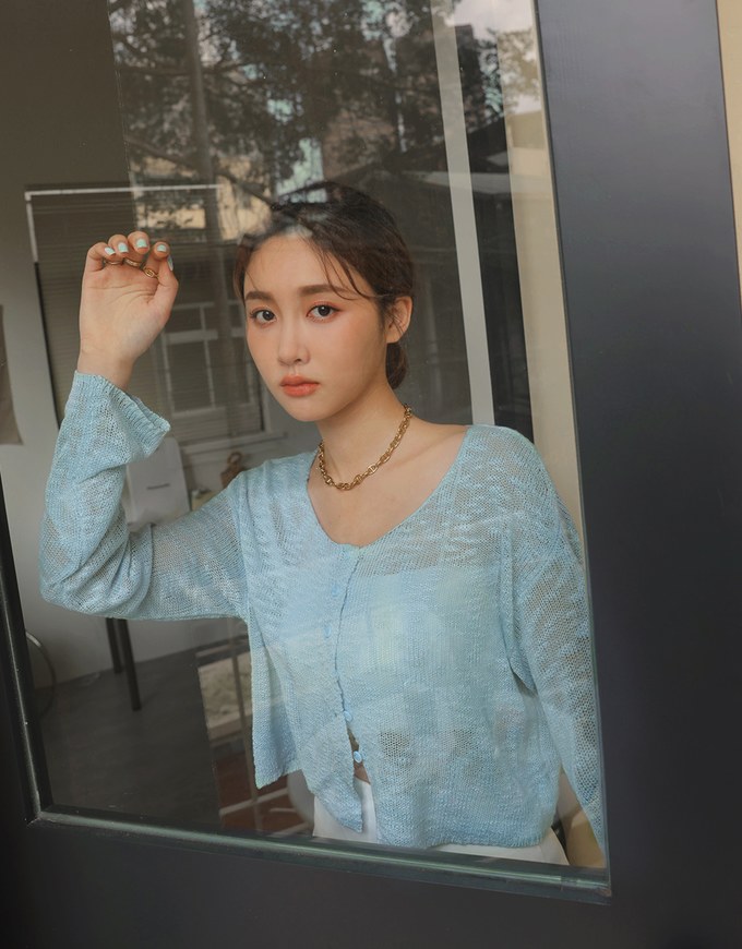 Mixed Color Knit Crop Top