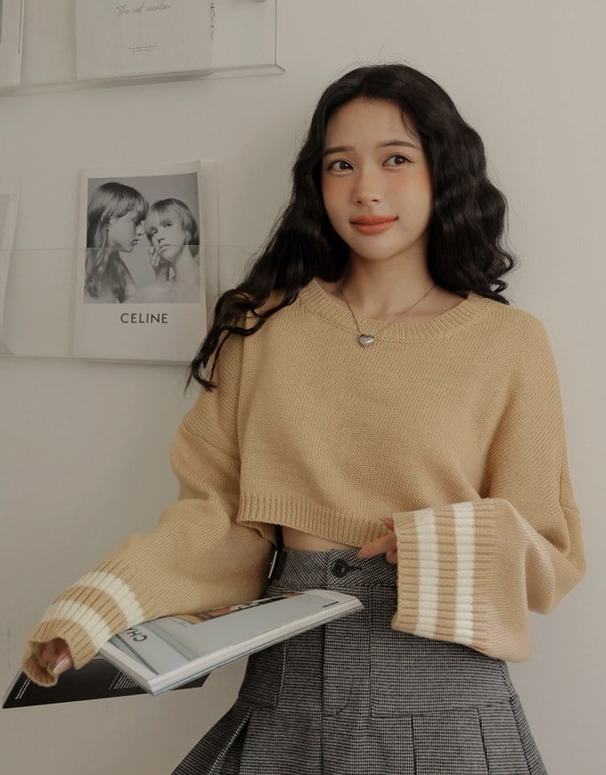 Preppy Style Tie Knit Crop Top
