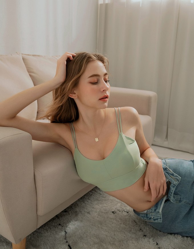 Airy Cooling Smooth Crop Bra Top