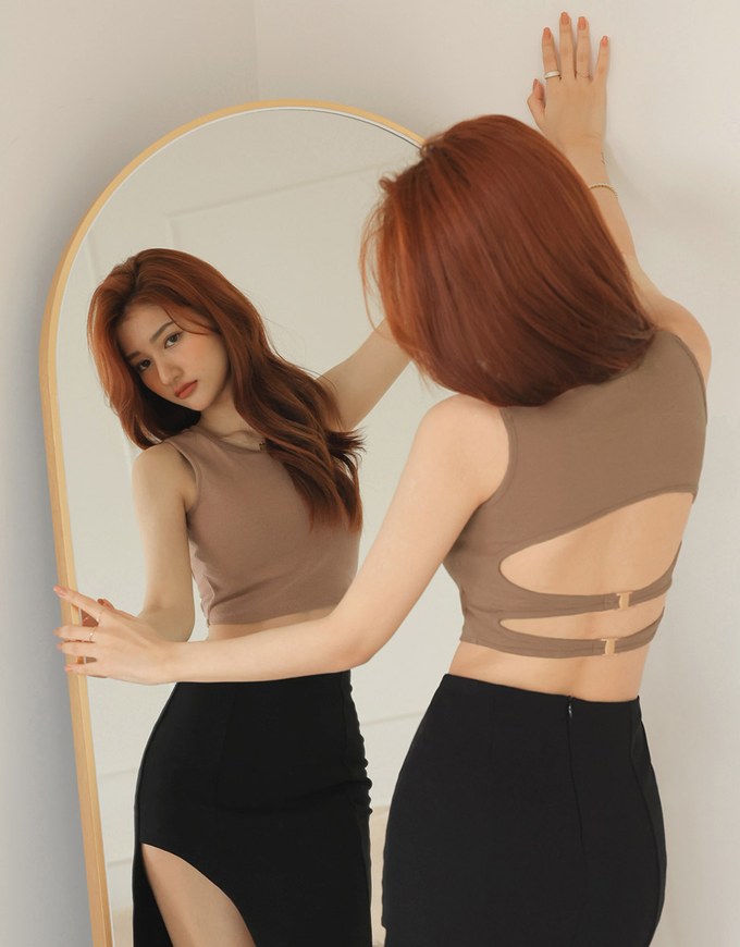 Back Hollow Button Low Back Vest (With Padding)