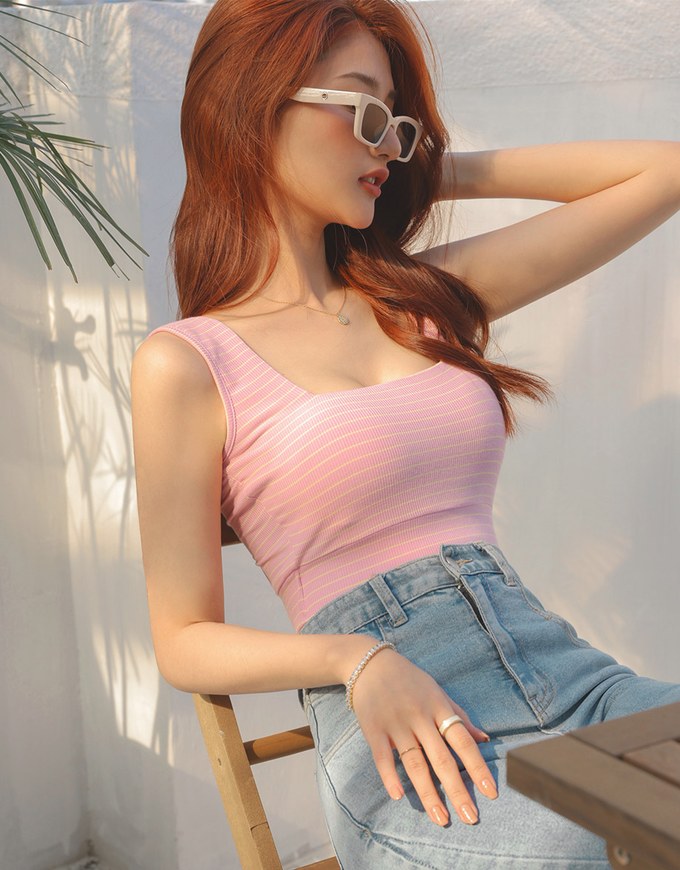 Striped Hollow Low Back Vest (With Padding)