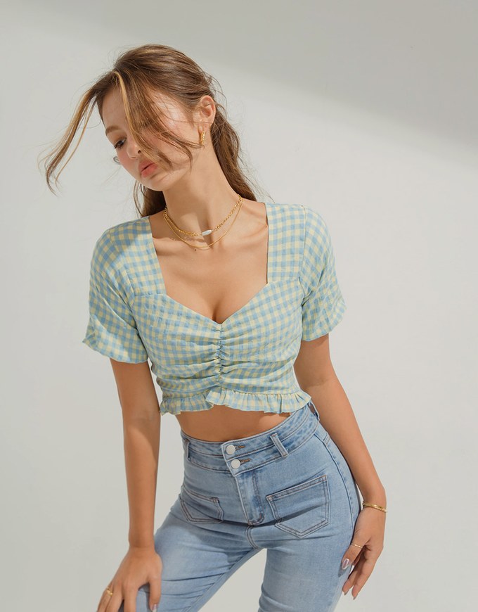 Sweetheart Neck Ruffled Hem Crop Top