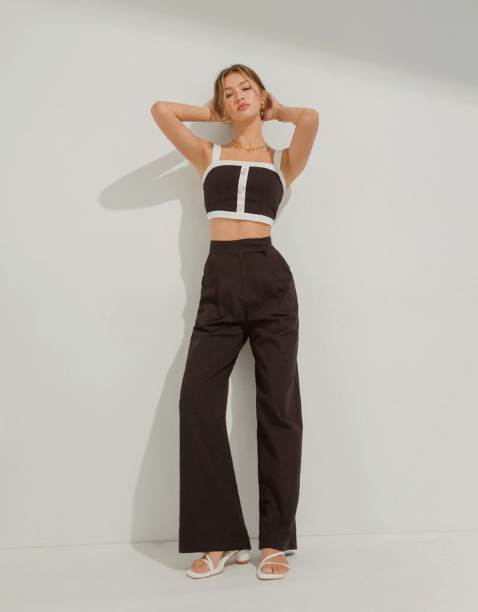 Trimmed Bead Button Crop Tank Top