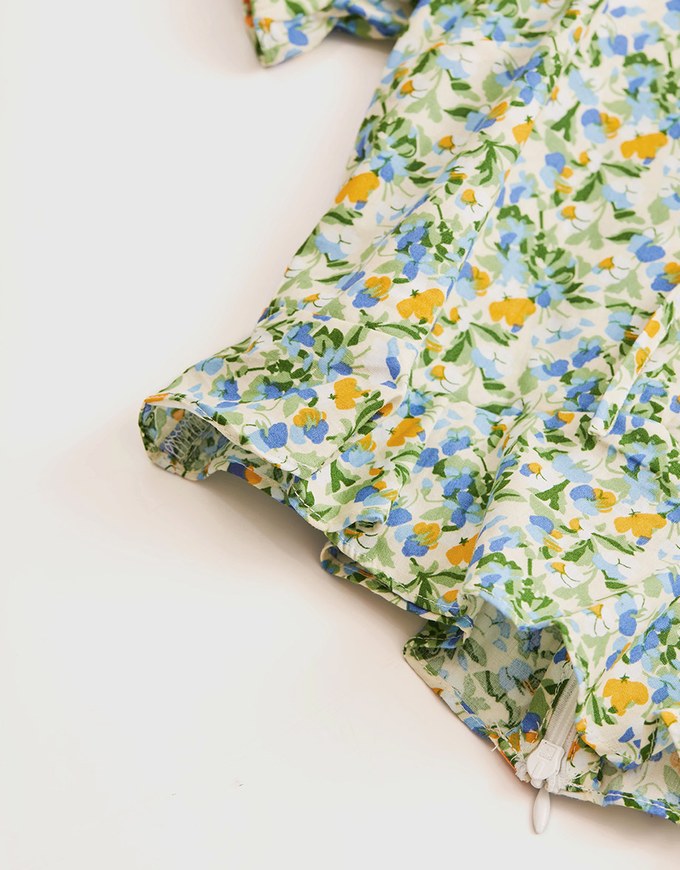 Puff-Sleeve Floral Cropped Top