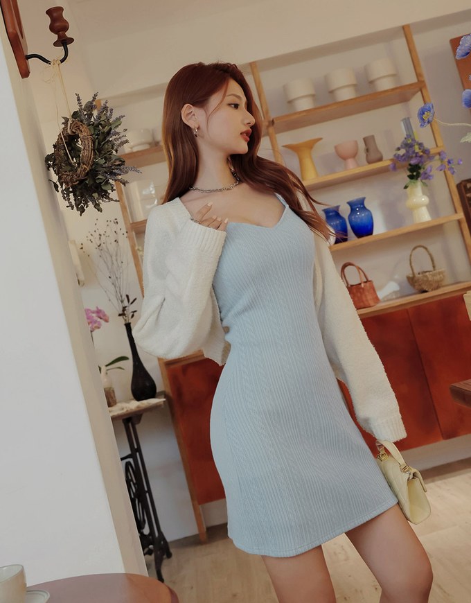 Twist Textured Cami Shoulder Mini Dress (With Padding)