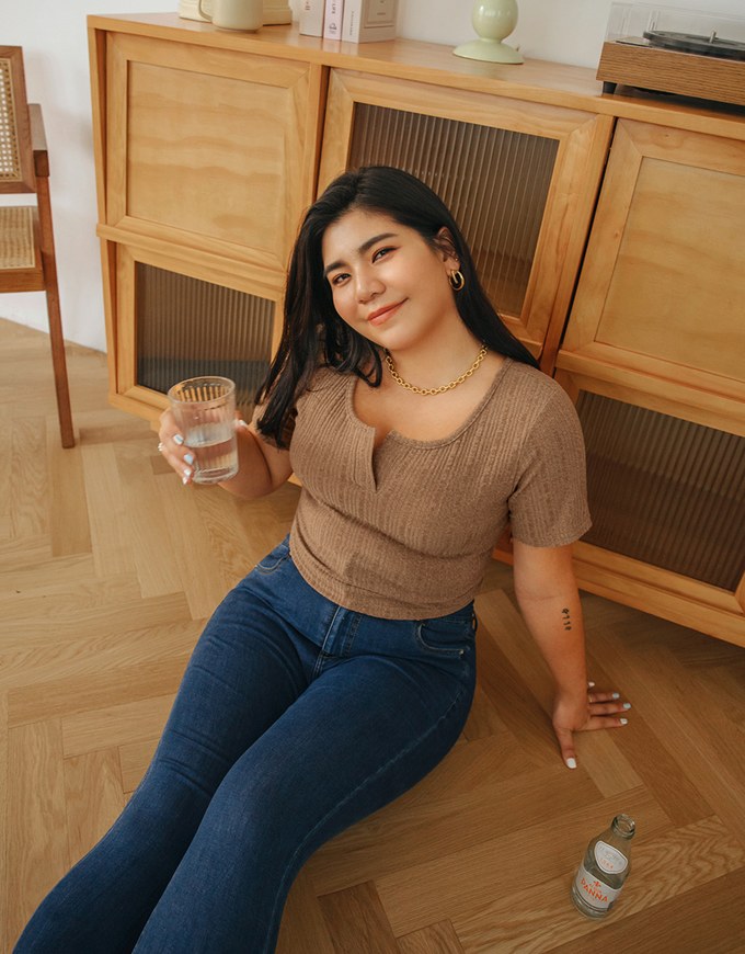 V Neck Crop Knit Top