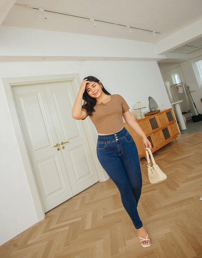 V Neck Crop Knit Top