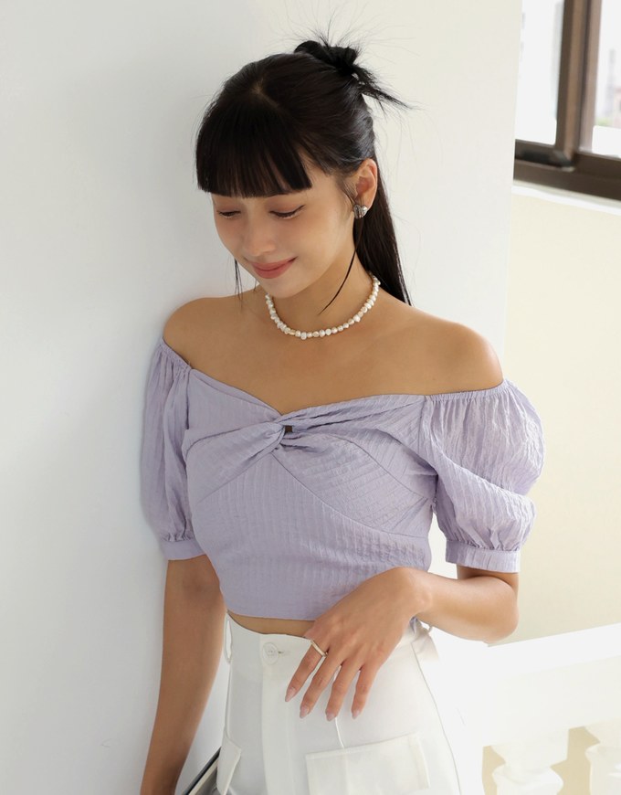 Puff Sleeve Scrunch Checkered Top