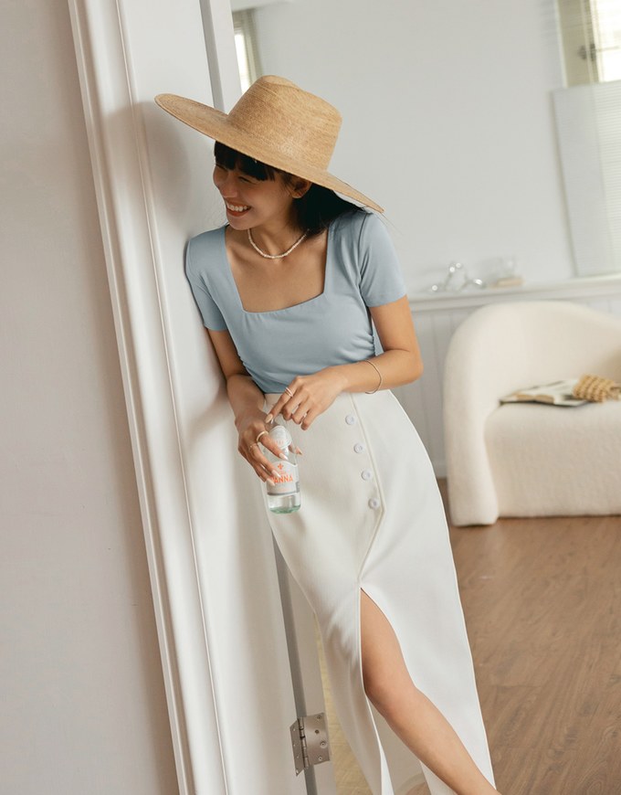 Breezy Cooling Side Scrunch Top