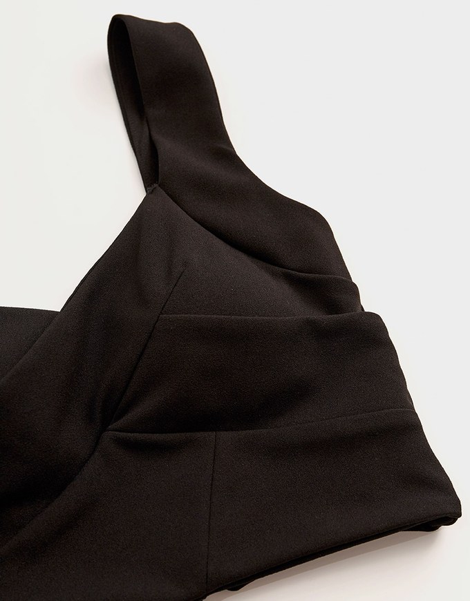 Enhanced Crossover Pleated Tank Top (With Padding)