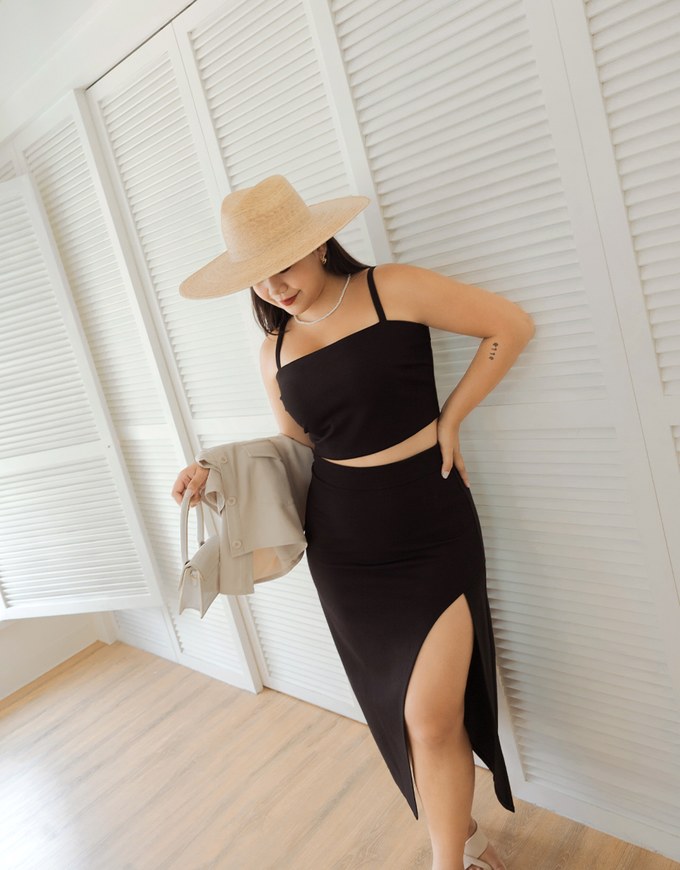 Back Zipper Tube Cami Top (With Padding)