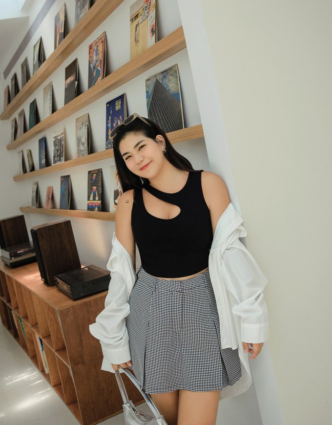Hollow Knit Vest (With Padding)