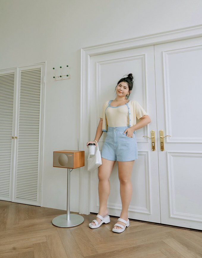 【Den!m LITE】Perfect Waistline Denim SHORTS Lightweigth Fabric Extra High Waisted Slimming Jeans Skirt DNA