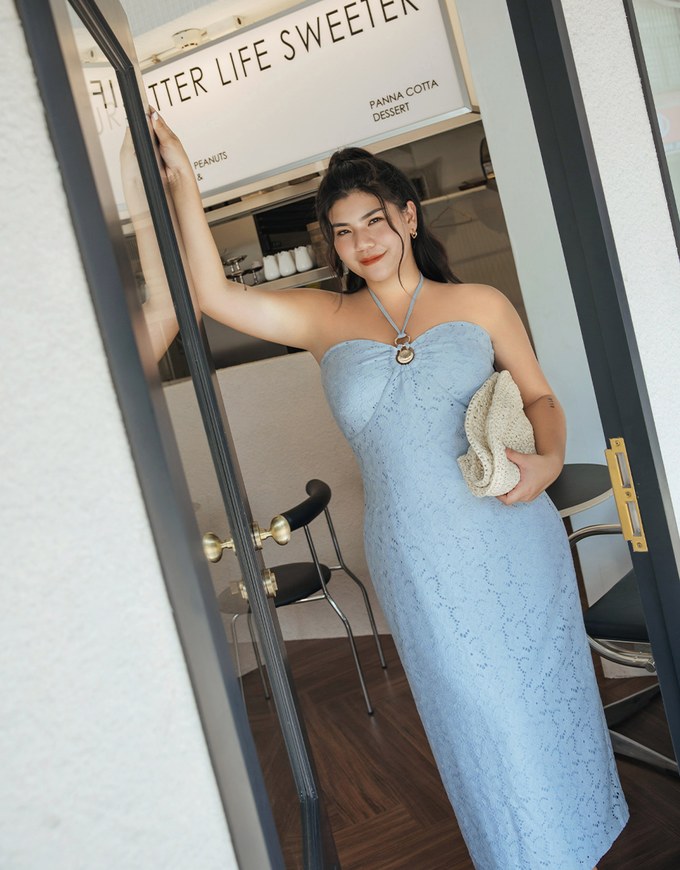 Halter Embellished Bra Padded Maxi Dress (With Padding)
