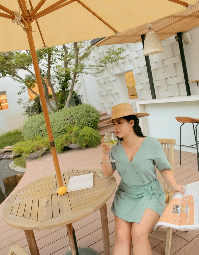 Embroidered Lace Vacation Setwear