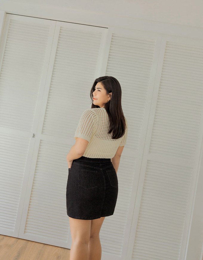 Hollow Hole Crop Knit Top