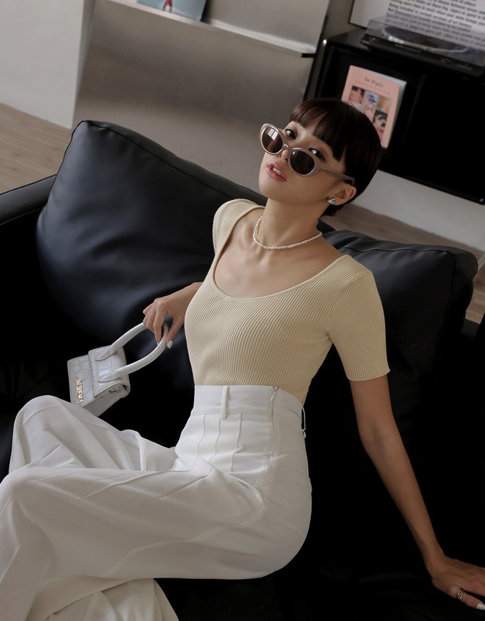 Back Hollow Knit Short Sleeve Top