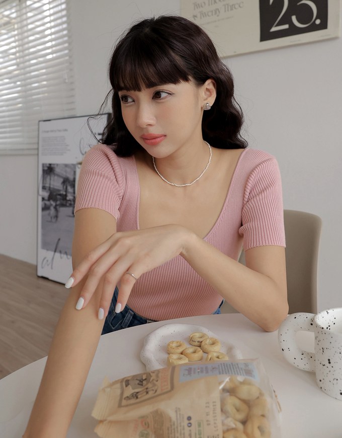 Back Hollow Knit Short Sleeve Top