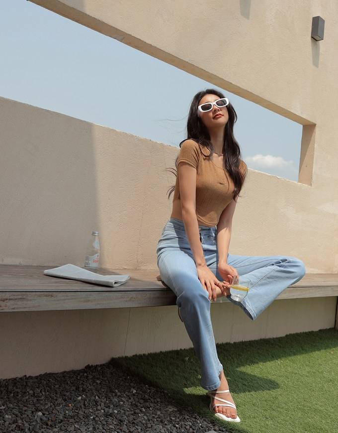 V Neck Crop Knit Top