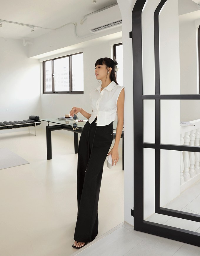 Edgy Chic Pleated Sleeveless Blouse Shirt
