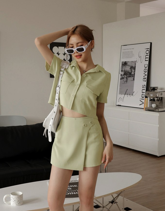 Lapel Round Button Crop Top