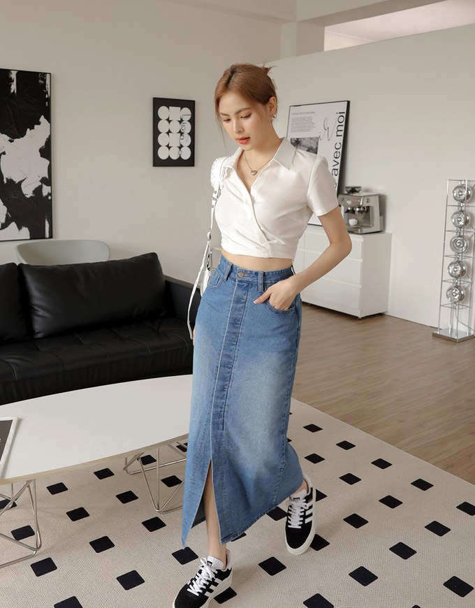Slant Button Open Collar Top