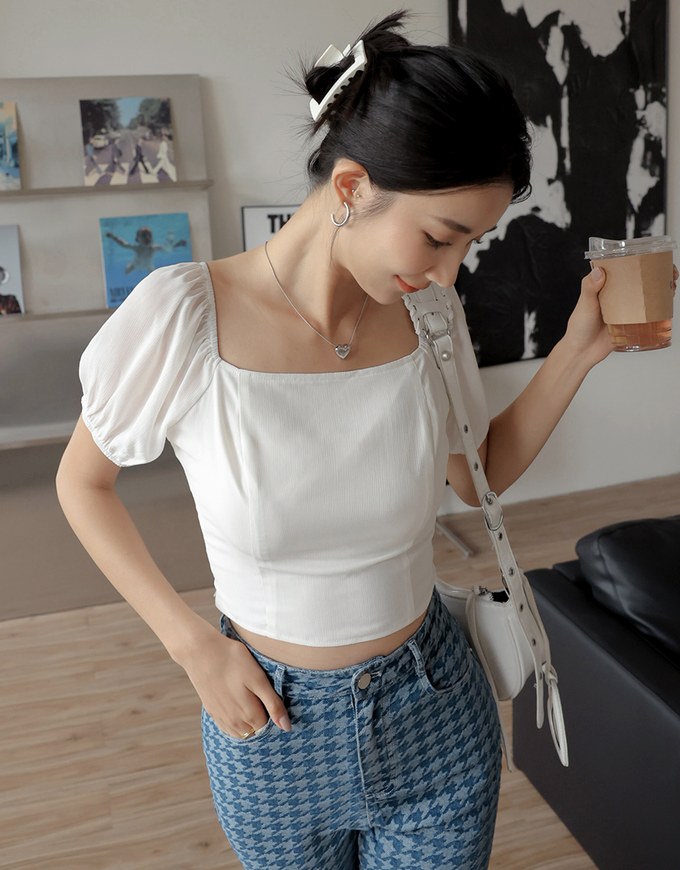 Chiffon Puffed Sleeve Top