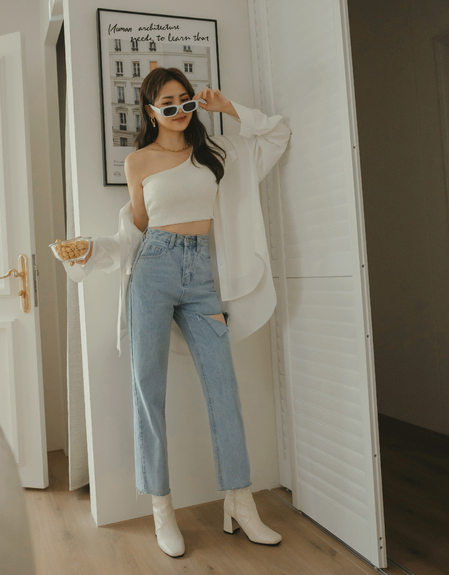Stylish Cut Straight Leg Denim Jeans Pants