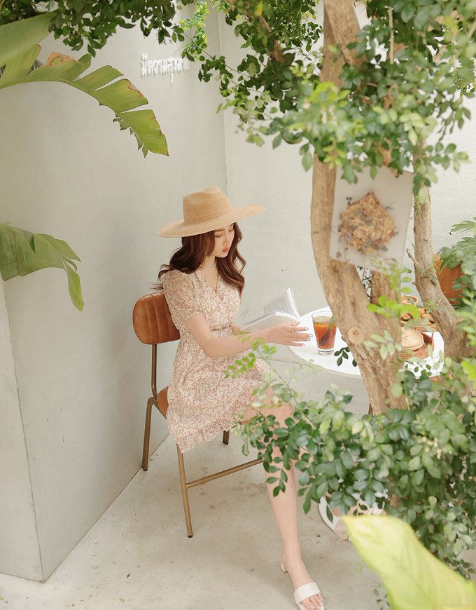 Floral Puff Sleeve Fishtail Mini Dress