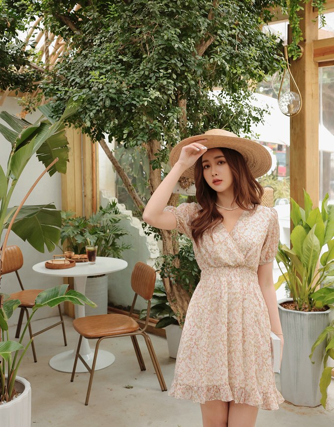 Floral Puff Sleeve Fishtail Mini Dress